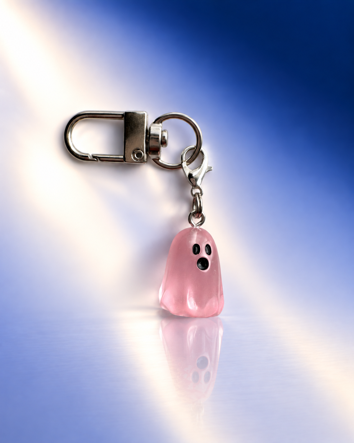 Night Haunt: Glowing Ghost Charm