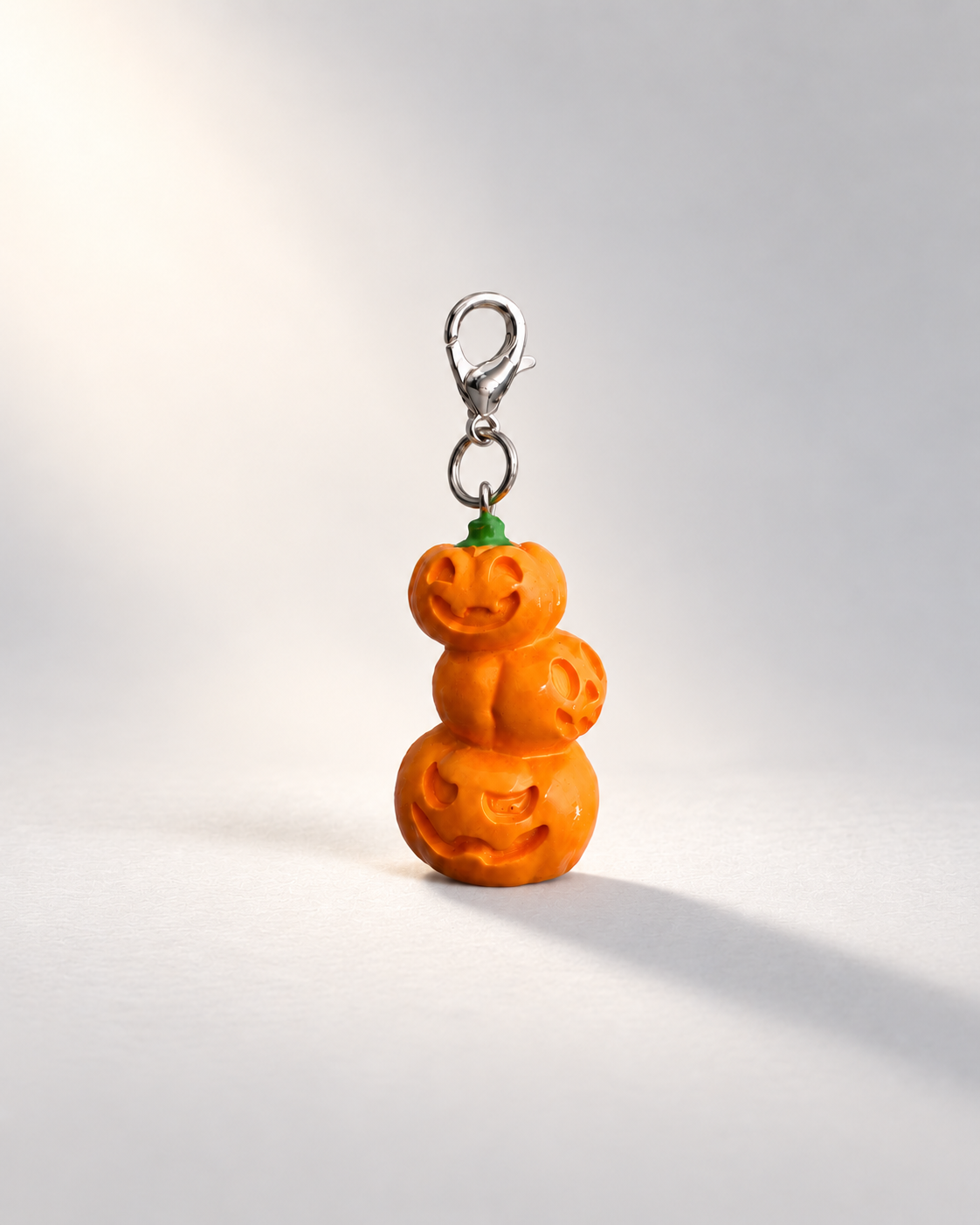 Squad-Ghouls: Stacked Pumpkin Single-Clasp Charm